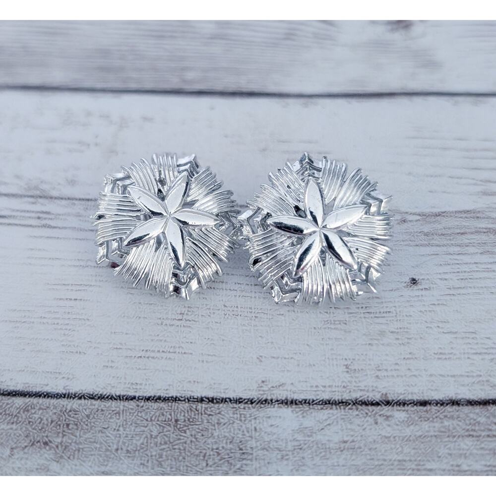 Vintage Clip On Earrings Silver Tone Starfish Like Design Stamped STAR